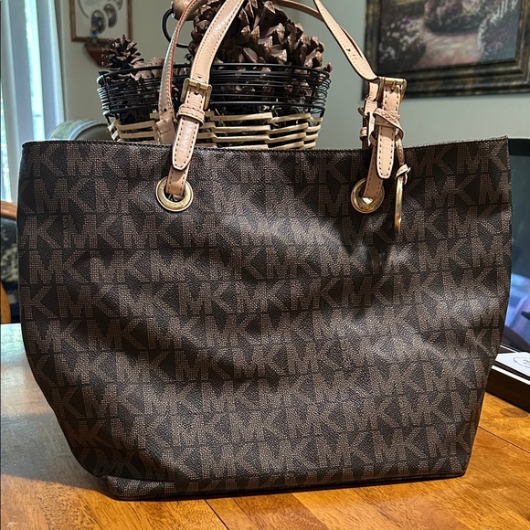 Michael Kors Dark Brown Signature Tote - Picture 1 of 10